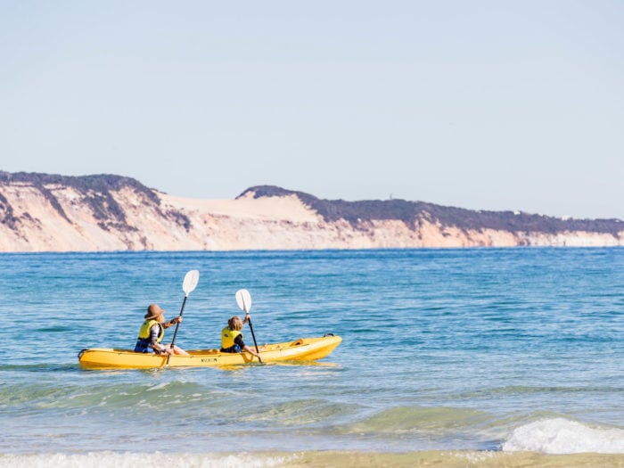Guided sea kayaking tour and 4x4 drive through the Great Sandy National Park (Double Island Point)